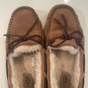 UGG Dakota classic chestnut moccasin